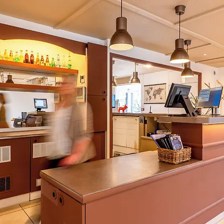 Kyriad Hotel 3*