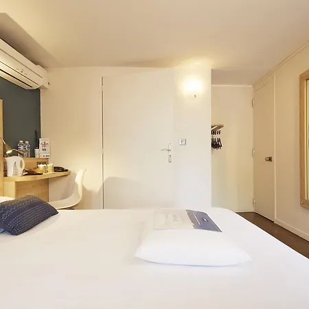 Kyriad Hotel 3*