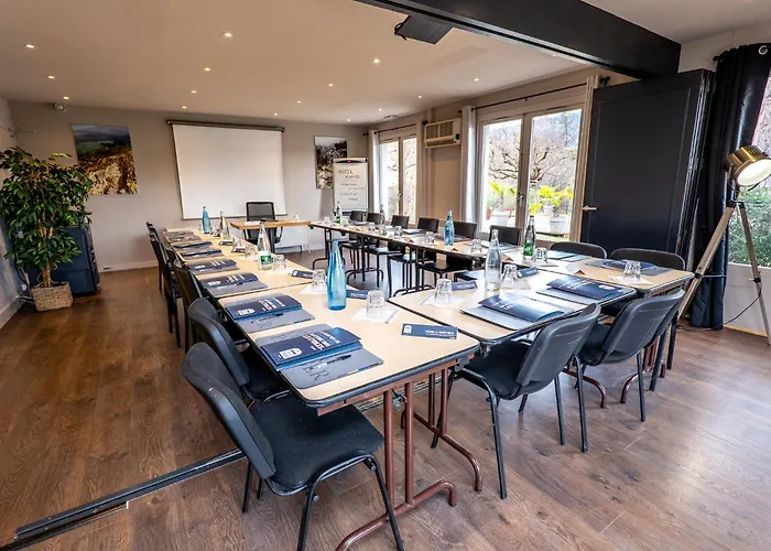 Kyriad Digne-les-Bains